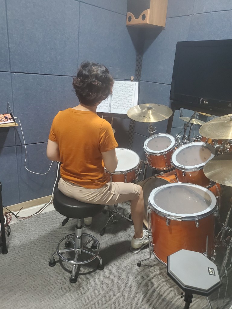 235149625_MyF3c1ov_fee2ee394d9e8b3a8c1535c3b87e9c2cdae20947.jpg 이미지크게보기