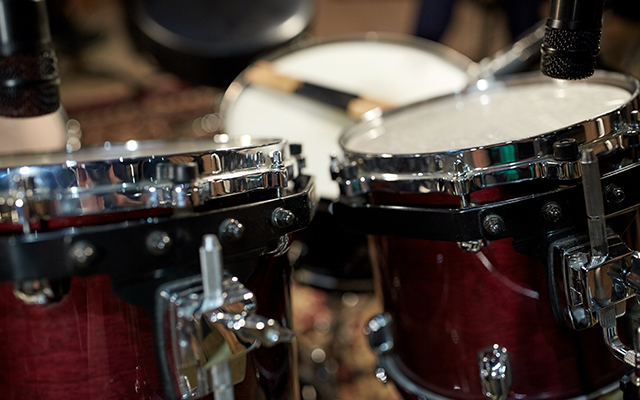 20220531113630_Yrp1Elmc.jpg_carousel_수영구드럼연습실_부산 수영구 민락동에 위치한 드럼을 사랑하는 이들의 모임,최고의 시설과 환경,개인연습실 최다보유,자유로운연습,유명프로드러머 개인레슨,쉽고,빠르고,재미있게 초보자 대환영,후니드럼스튜디오